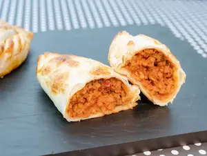 Empanada de carne picante