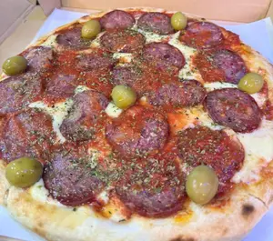 Fugazzeta calabresa (grande)