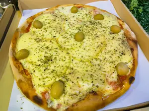 Pizza provolone (grande)