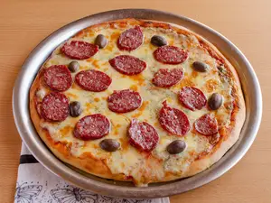 Pizza calabresa