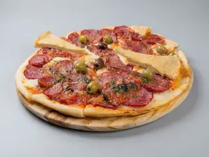 Pizza calabresa
