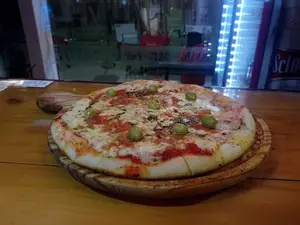 Pizza doble muzzarella
