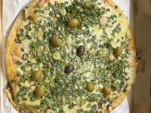Pizza muzza,verdeo y provo