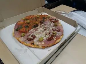 Pizza prosciutto