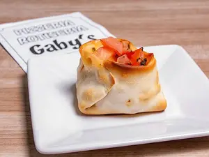 De queso, tomate y albahaca