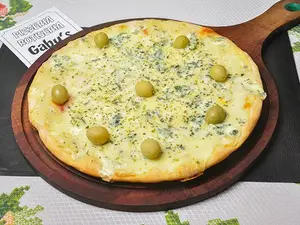Pizza con roquefort