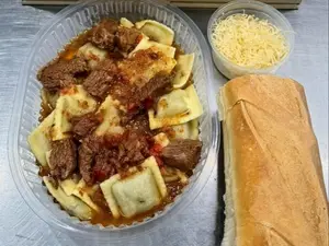 Raviolones con estofado de carne