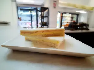 Sándwich de jamón y queso