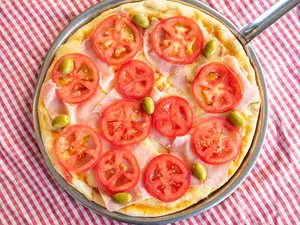 Pizza Napolitana Con Jamón Grd