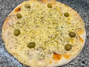 Pizza Provolone