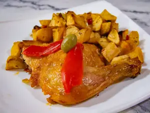1/4 Pollo Al Horno Con Guarnición