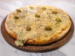 Pizza 4 Quesos