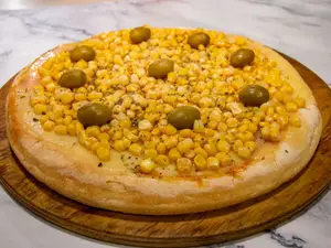Pizza De Muzza Y Choclo
