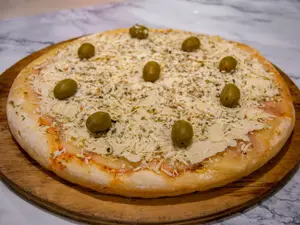 Pizza De Provolone
