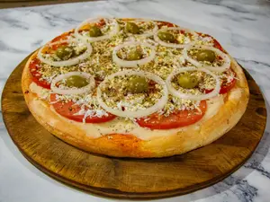 Pizza Napolitana Con Huevo