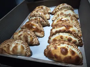 12 Docena Empanadas