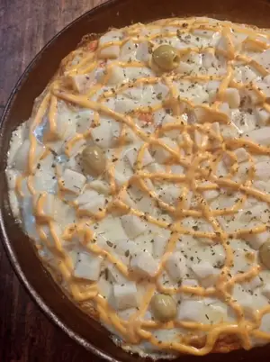 Pizza palmitos con jamón