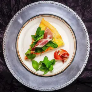 8P Rúcula Y Jamón Crudo