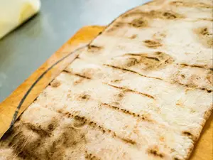 Jamón y muzzarella parrilla