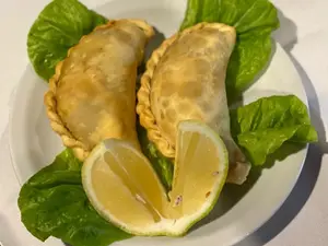 Empanada jamón y queso