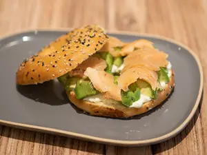 Bagel de salmón