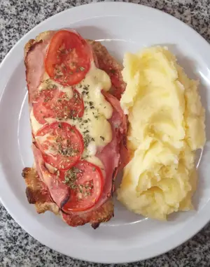 Milanesa napolitana con pure