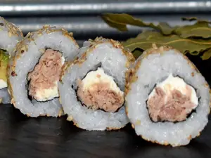 Tuna roll