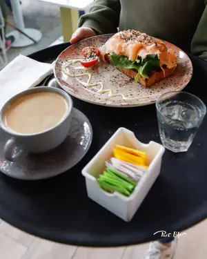 Toston de salmon y espinaca