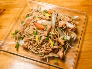 Tallarin Saltado
