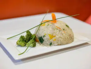 Chaufan vegetariano