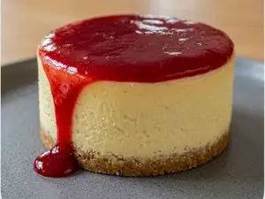 Cheesecake marquise con frutos rojos