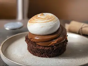 Marquise de chocolate con dulce de leche