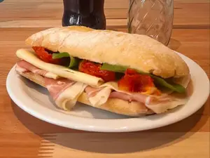 Serrano de pernil y rúcula