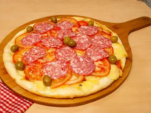 Pizza calabresa