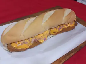 Sándwich cheddar panceta 40cm