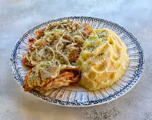 Pechuga a la fugazzeta