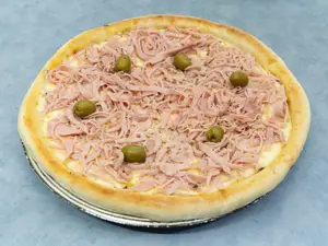 Pizza De Jamón