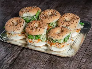 12 Mini Bagels Caesar