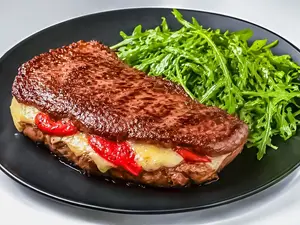 Bife de chorizo relleno
