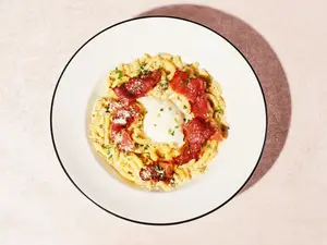Ziti con ragú de setas
