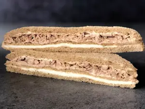 Sandwich Atún Y Queso