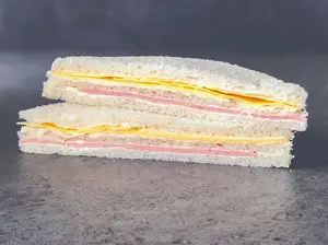 Sandwich Jyq pan negro