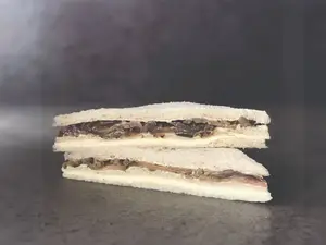 Sandwich Queso Y Berenjena
