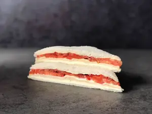Sandwich Queso Y Tómate