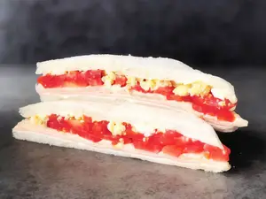 Sandwich jamon, tomate y huevo