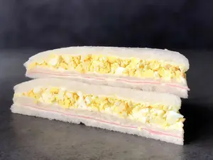 Triple de jamón y huevos