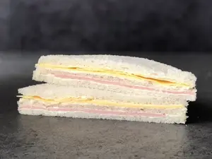 Triple de jamón y queso
