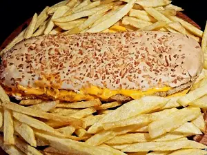 Cheddar + papas fritas
