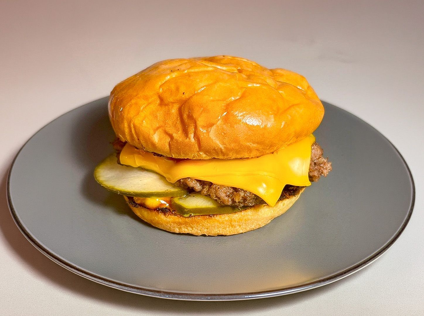 Portada de Raven Birra Burger
