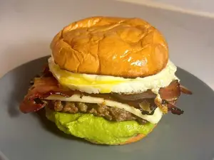 Avocado triple con papas